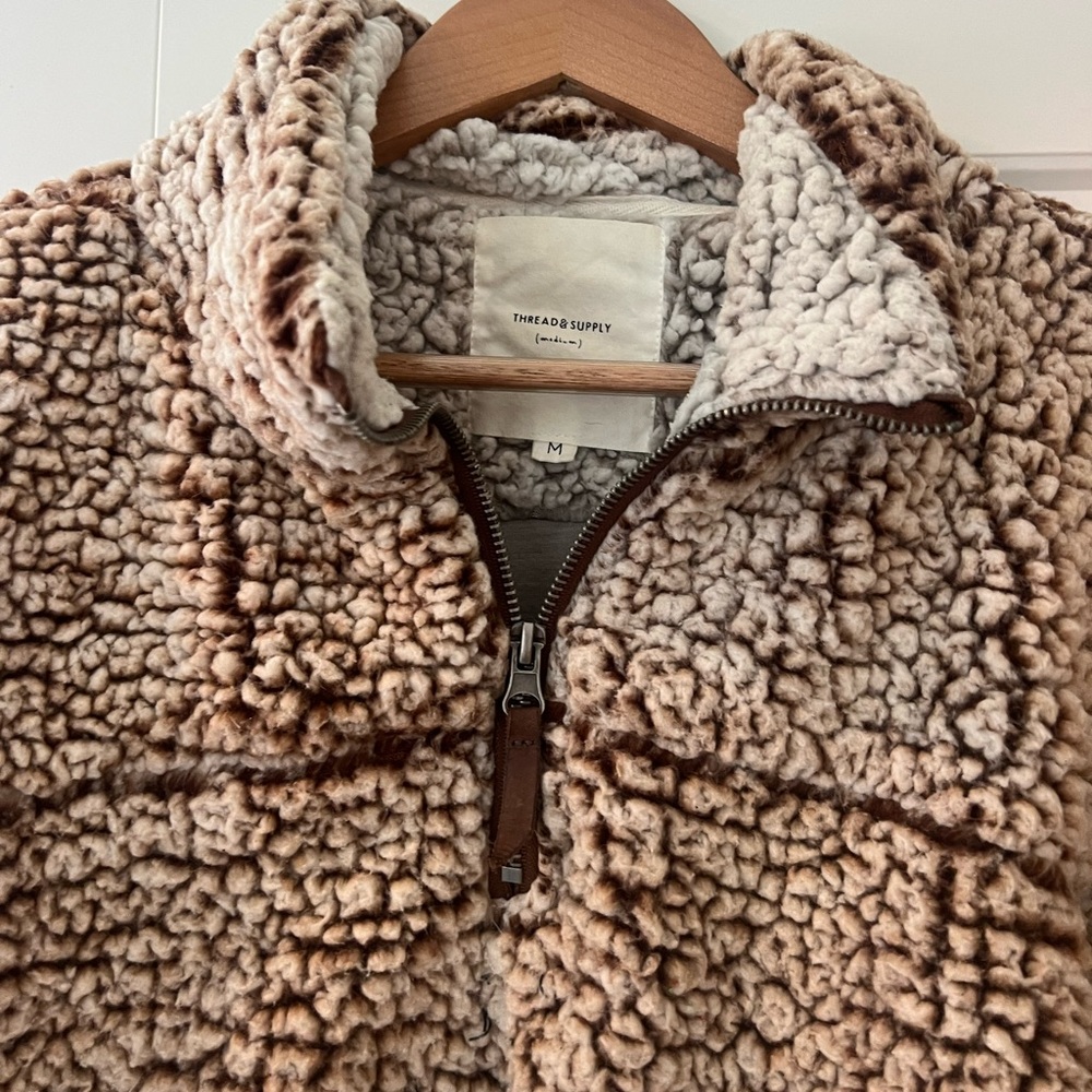 Thread & supply quarter zip Sherpa (hardly worn)